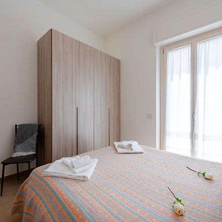 La Suite 2 Ondina Viareggio 200M From Sea - Happy Rentals Extérieur photo