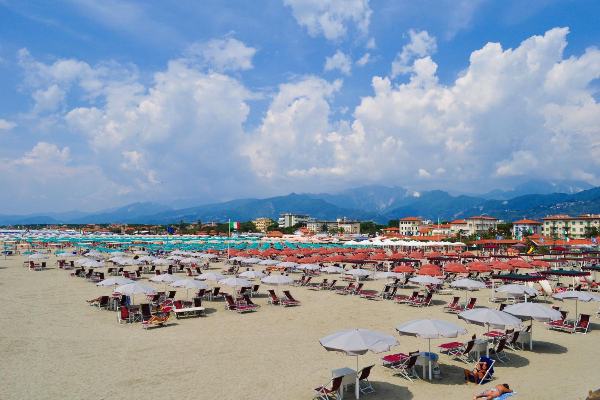 La Suite 2 Ondina Viareggio 200M From Sea - Happy Rentals Extérieur photo