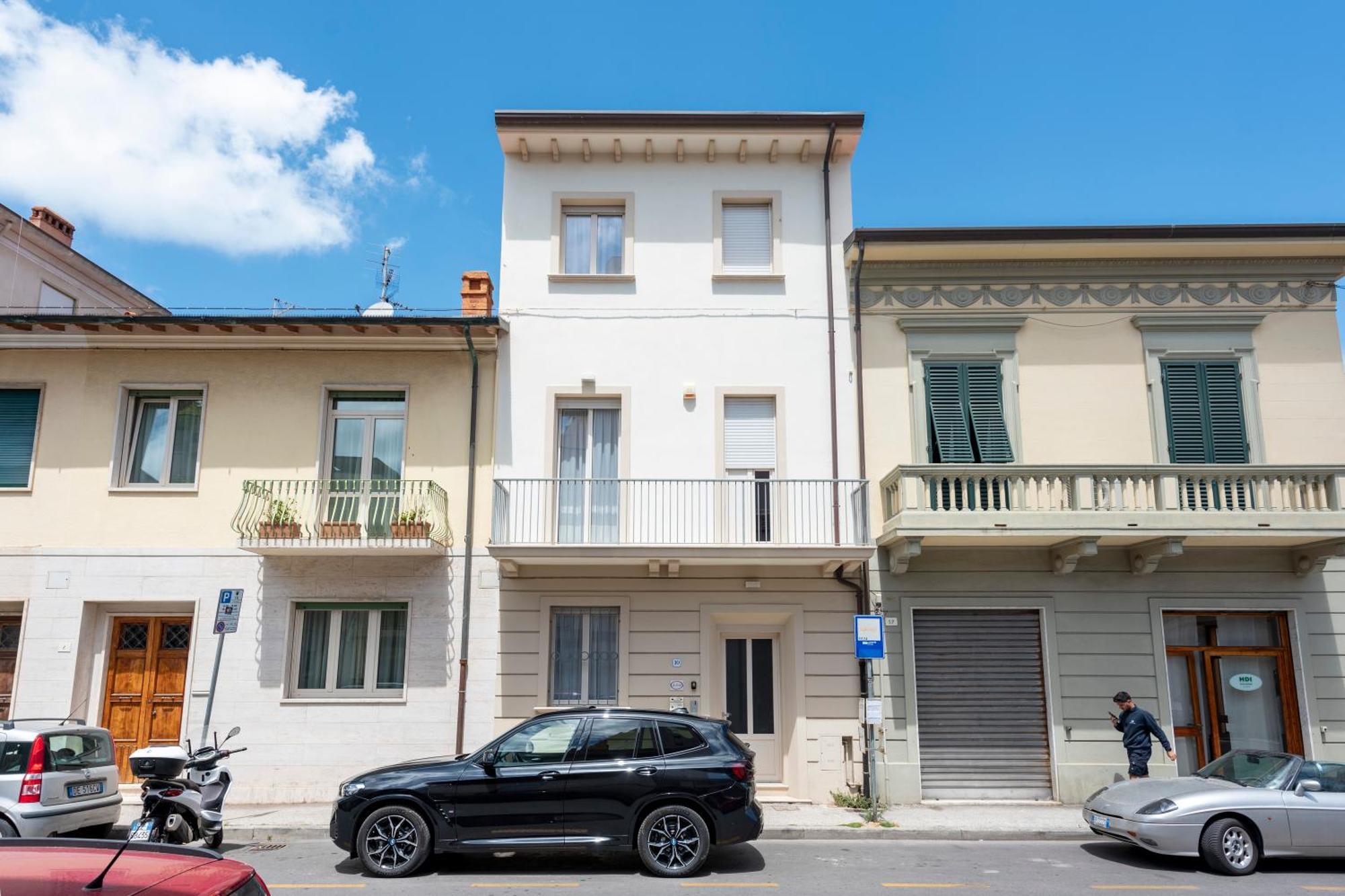 La Suite 2 Ondina Viareggio 200M From Sea - Happy Rentals Extérieur photo